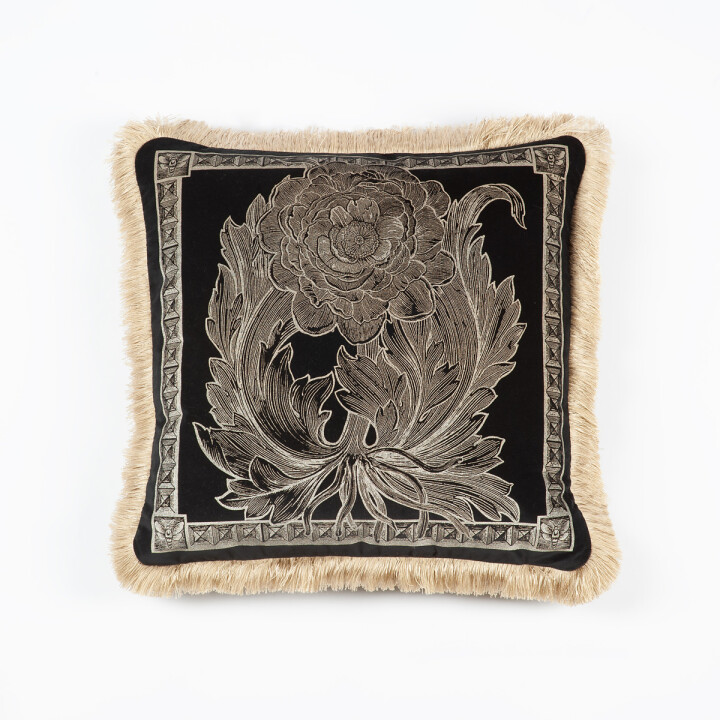 Tudor Rose Fringed Cushion / image 1